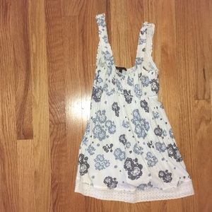 Adorable floral tank top